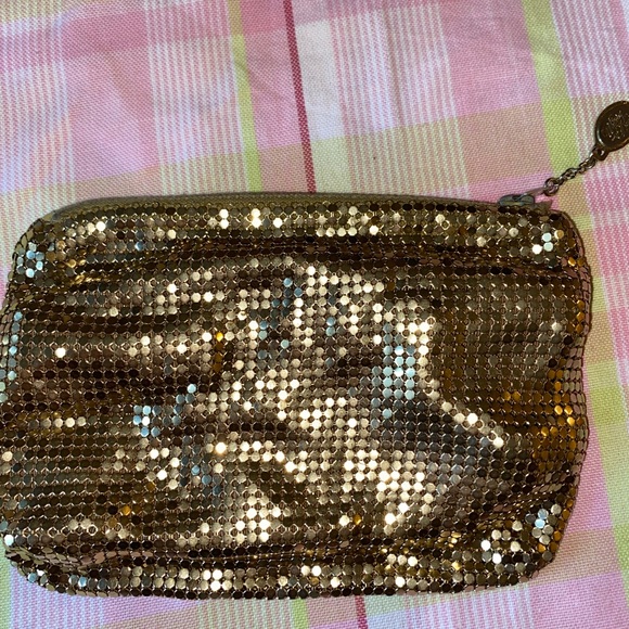 Whiting & Davis Handbags - Whiting & Davis Vintage 70’s Clutch/Accessory Bag